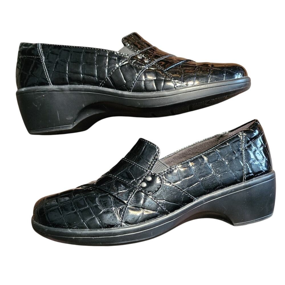 Clarks May Marigold Croco Slip On Loafer Size 6.5